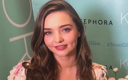 Miranda Kerr xuất hiện vui vẻ sau khi bị đòi chiếc piano do tỷ phú dùng hàng chục tỷ tiền tham nhũng mua tặng