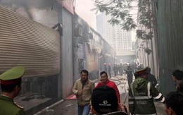Vụ cháy xưởng ô tô gần VFF: Hàng trăm m2 nhà xưởng bị thiêu rụi