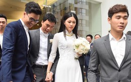 Chú rể đại gia, hơn 16 tuổi dùng xe sang 30 tỷ đón Á hậu Thanh Tú "về dinh"