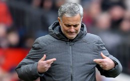 Khi "cái hang" cuối cùng bị đập vỡ, Mourinho cuối cùng đã chạm đến 2 chữ "hết thời"