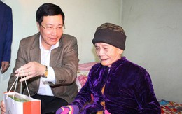 Phó Thủ tướng Phạm Bình Minh thăm, tặng quà Tết tại tỉnh Thái Nguyên