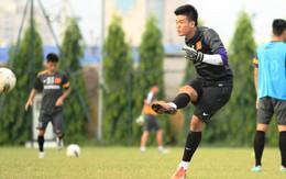"Cây sào" đe dọa sẽ khiến hot boy U23 Việt Nam phải dự bị tại V-League 2018