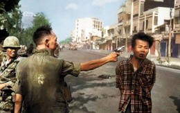 Bức ảnh gây sốc "Hành quyết tại Sài Gòn": Sát nhân Nguyễn Ngọc Loan nhắn gì cho vợ chiến sỹ biệt động bị bắn?