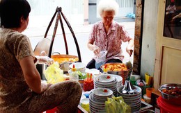 Sài Gòn có những quán ăn khiến khách "chóng mặt" vì tốc độ bán hàng, không nhanh sẽ nhận ngay vé "chúc may mắn lần sau"