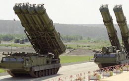 Israel, Iran gầm ghè "bên miệng hố chiến tranh"