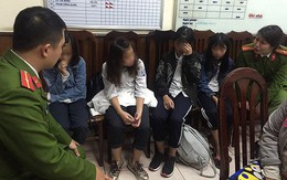 Bàn giao 4 cháu gái định mua vé tàu đi xa vì bị cô giáo phạt
