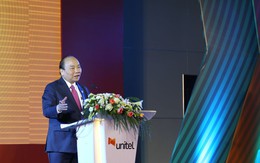 Thủ tướng Nguyễn Xuân Phúc đánh giá liên doanh của Viettel tại Lào là mô hình hợp tác thành công