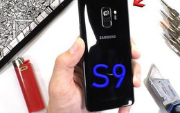 Cận cảnh màn tra tấn Galaxy S9: Dao kéo sắc nhọn chịu thua, lửa đốt chỉ là chuyện nhỏ