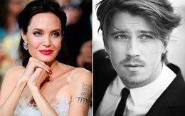 Rộ tin Angelina Jolie để mắt tới trai trẻ có ngoại hình giống với Brad Pitt thời trẻ