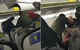 Chuyến bay địa ngục: Nam hành khách quấy rối tình dục, siết cổ nhiều người và tấn công trẻ em