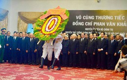 Nhiều đoàn lãnh đạo đến viếng cố Thủ tướng Phan Văn Khải tại Hội trường Thống Nhất
