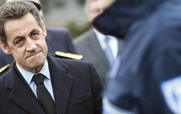 Cựu Tổng thống Pháp Sarkozy bất ngờ bị bắt giữ