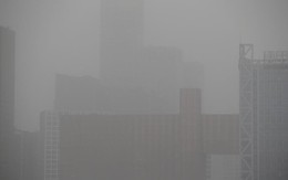 24h qua ảnh: Thủ đô Trung Quốc mù mịt trong bão cát
