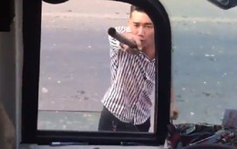 Nhóm côn đồ chặn xe, đánh dằn mặt tài xế không cho bắt khách ở Đồng Nai
