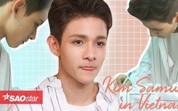 Kim Samuel đẹp trai ngời ngời, thân thiện nán lại họp báo để ký tặng fan Việt