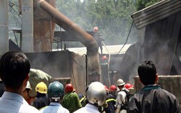 Cháy lớn tại xưởng gỗ 5.500m2 ở Đà Nẵng, nhiều người tá hỏa bỏ chạy