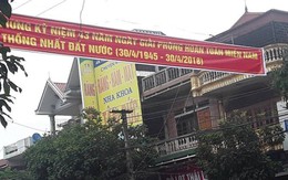 Băng rôn in sai năm giải phóng miền Nam, lãnh đạo phường nói do nhà in