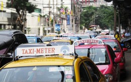 Khách du lịch Trung Quốc đại tiện ngay trên taxi, ương bướng không trả phí làm sạch