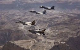 Đợt tấn công lớn sắp ập xuống - Chiến đấu cơ Israel quần sát biên giới Syria?