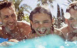 Vì sức khỏe của mọi người, đừng bao giờ đi bơi khi bạn có triệu chứng tiêu chảy