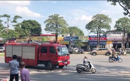 Hà Nội: Chị ninja lạnh lùng tạt đầu khiến xe cứu hỏa phanh gấp giữa đường
