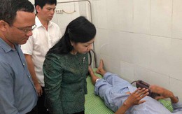 Bộ trưởng Nguyễn Thị Kim Tiến thăm nạn nhân vụ tai nạn đường sắt kinh hoàng