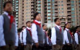 Cậu bé tiểu học gây xôn xao MXH Trung Quốc với bài hùng biện "Tiền có thể mua được tất cả"