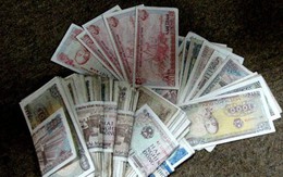 Chủ cơ sở photocopy nộp thuế bằng tiền lẻ rồi quay clip phát trực tiếp lên facebook