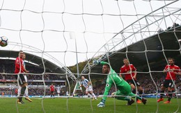 Thêm một cú bước hụt, Mourinho sẽ giúp Man United đạt kỷ lục "làm từ thiện"