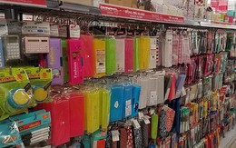 Hàng Trung Quốc "khoác áo" Mumuso, Miniso... bày bán công khai giữa Hà Nội