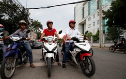 'Hiệp sĩ đường phố' Việt Nam trên báo nước ngoài: Khi đam mê đã 'ăn vào máu'