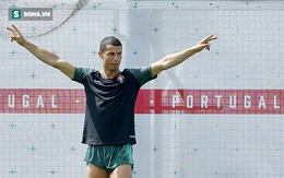 Cris Ronaldo cười không ngớt, tự tin khoe đùi trong buổi tập của Bồ Đào Nha