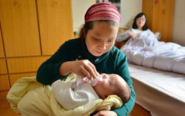 Mẹ chồng luôn giành trông cháu để con dâu nghỉ ngơi, vợ trẻ nơm nớp lo bị bà nội "cướp" mất con