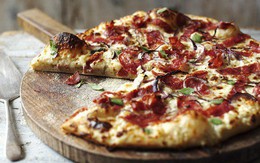 Được một hoàng hậu khen ngợi, chiếc bánh pizza bỗng "đổi đời" từ món ăn của người nghèo thành biểu tượng ẩm thực Ý