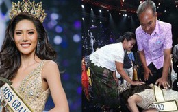 Cảm động hình ảnh Tân Hoa hậu Hòa bình Thái Lan quỳ rạp dưới chân hai đấng sinh thành tỏ lòng biết ơn