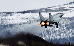 MiG-25 Nga xuất kích, tên lửa Mỹ - Israel bất lực bám đuôi