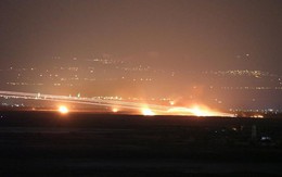 Ảnh: "Mưa bom bão đạn" rực cháy khu vực biên giới Syria-Israel