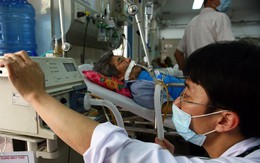 Nhầm đột quỵ với trúng gió có thể mất mạng: Chuyên gia BV Bạch Mai chỉ  cách phân biệt