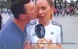 World Cup 2018: CĐV hôn trộm nữ nhà báo rồi… vừa cười vừa bỏ chạy