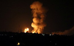 Israel ồ ạt nã tên lửa tấn công 60 mục tiêu Hamas, cuộc chiến Gaza lần thứ 4 cận kề