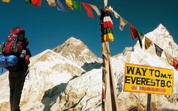 Những điều kỳ dị trên đỉnh Everest mà bạn sẽ không thể ngờ tới