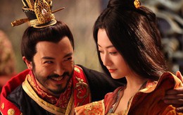 Bi hài chuyện giường chiếu của hoàng đế Trung Hoa: Muốn chọn ai phải được hoàng hậu đồng ý, lúc hành sự có thái giám đứng gần theo dõi