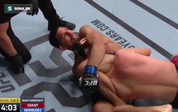 Dính đòn khóa cực hiểm, võ sĩ MMA bất tỉnh trên sàn đấu