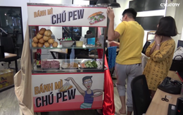 PewPew bán bánh mì dạo mừng kênh Youtube đạt 2 triệu sub, hẹn Trâm Anh năm sau góp vốn cùng