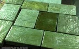 Dùng siêu xe vận chuyển 14 bánh heroin