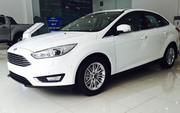 Giá Ford Focus lại xuống thấp kỷ lục, chỉ ngang Honda City