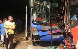 2 xe khách đối đầu ở Quảng Nam, hàng chục người thoát chết