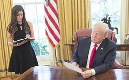 Tiết lộ mức lương 'trên trời' dành cho nữ trợ lý trưởng 27 tuổi xinh đẹp của ông Trump