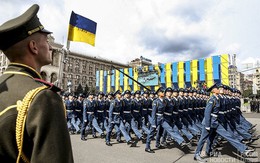 Quân đội Ukraine sẽ chính thức chào “Vinh quang Ukraine” từ 24/8