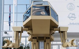 Robot "sát thủ" Nga lộ diện: Giống người ngoài hành tinh